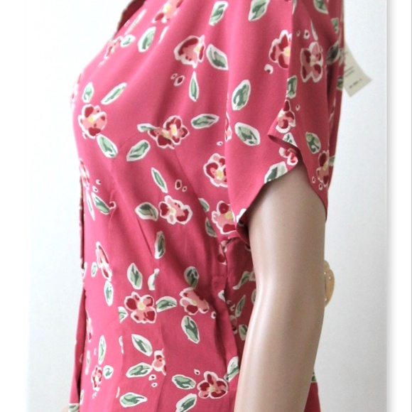 Maxi - Picture 2 of 6